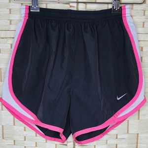 Nike Dri Fit Women’s Shorts Small Petite Lined Hot Pink & Black